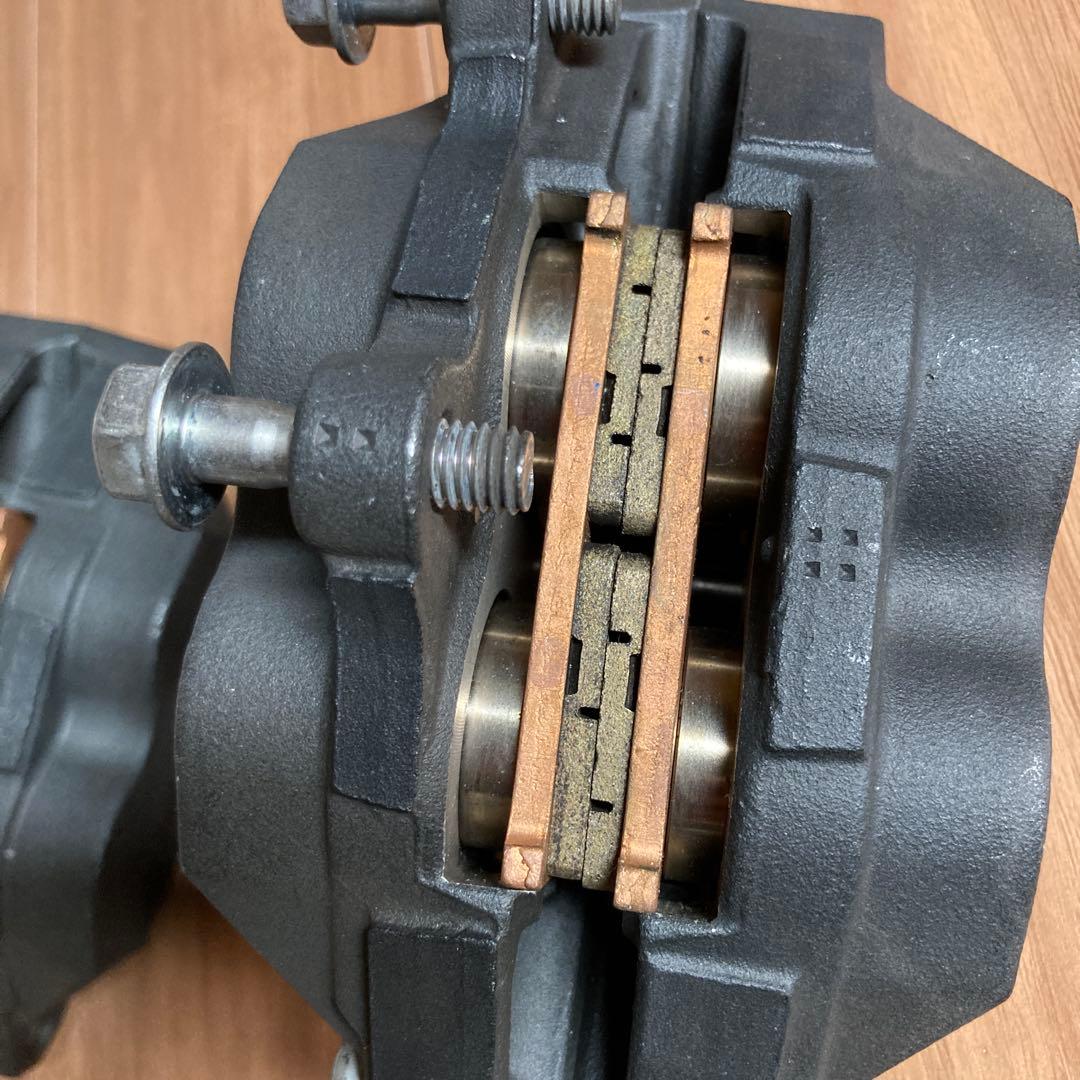 TOKICO ダブルピストン ブレーキキャリパー 2個セット