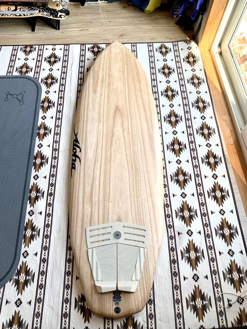 Aloha surfboard black panda ecoskin 5’6”