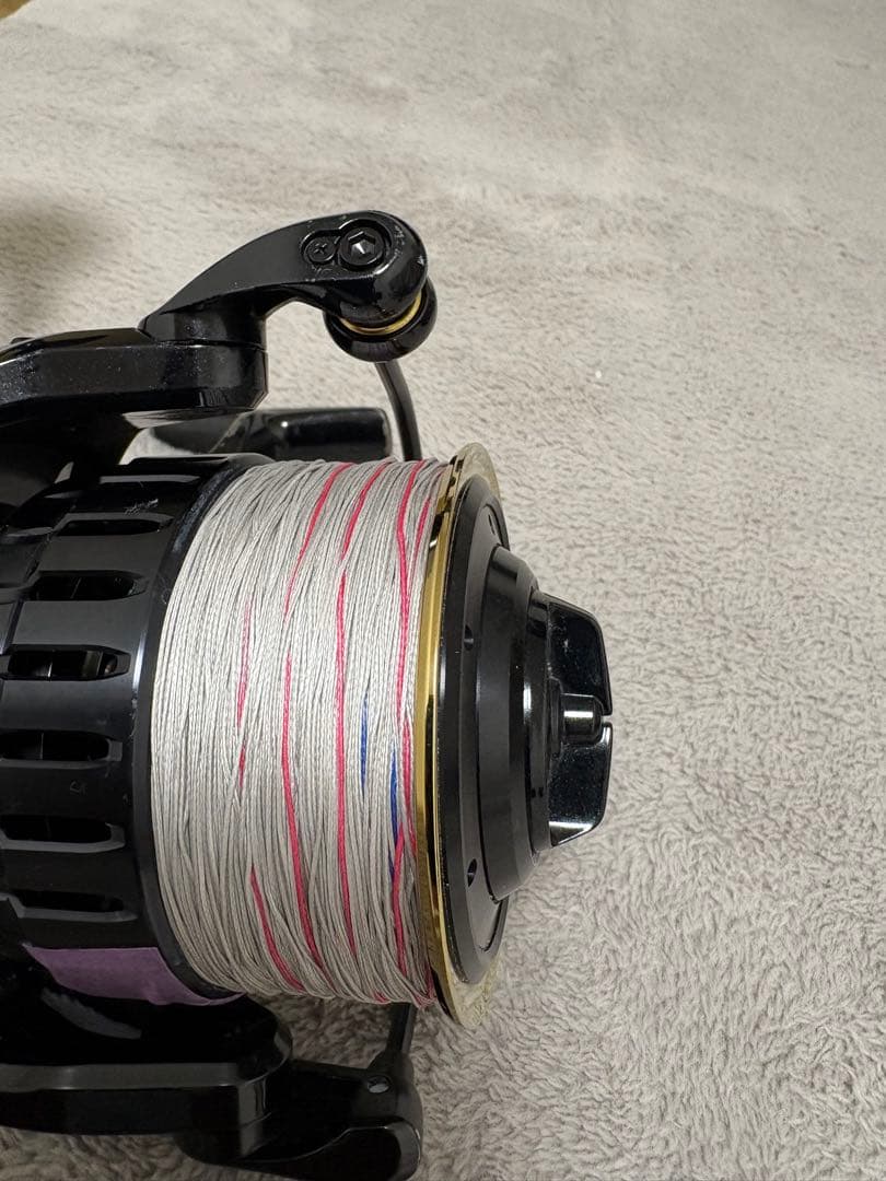 ダイワ ソルティガ Dogfight 7000H の出品です。