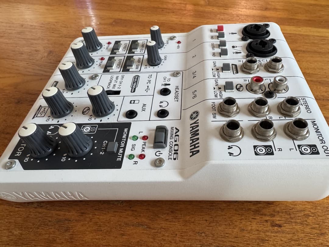 【美品】YAMAHA AG06 ウェブキャスティングミキサー