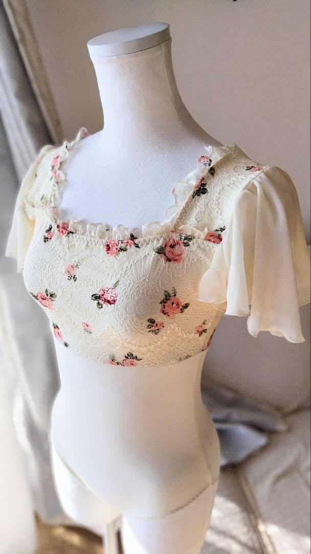 (再販)Ｓ～Ｍ／秘密の花園に咲く可憐なピンク薔薇が可愛いアイボリー娘役レオタード