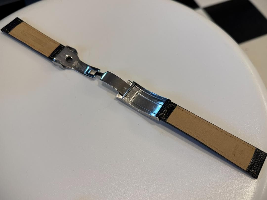 ◇腕時計 レザーベルト 本革 金属バックル 幅20mm 黒 ロレックスなどに◇