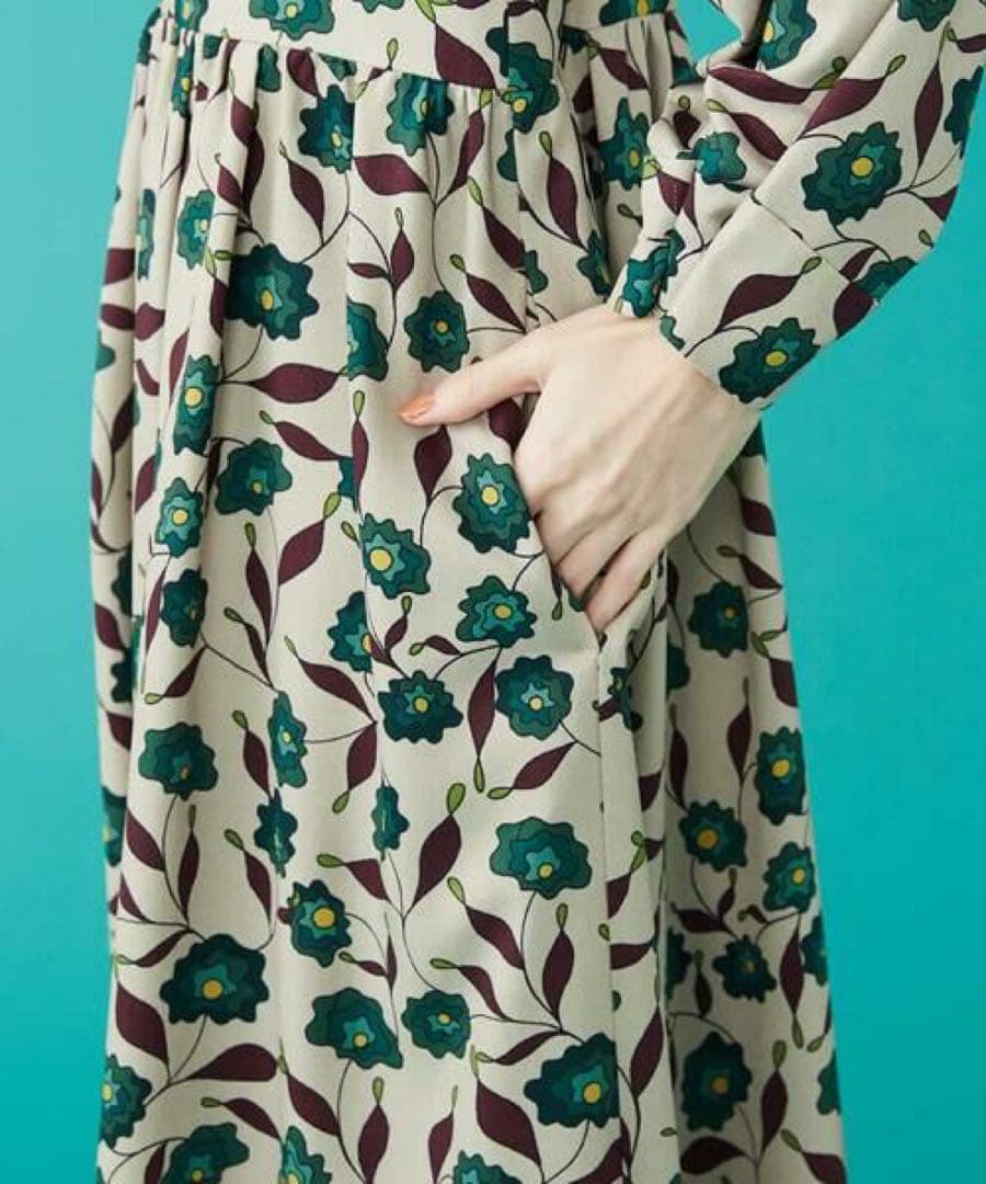 ホコモモラ＊一回着用のみ　花柄マキシ丈ワンピース