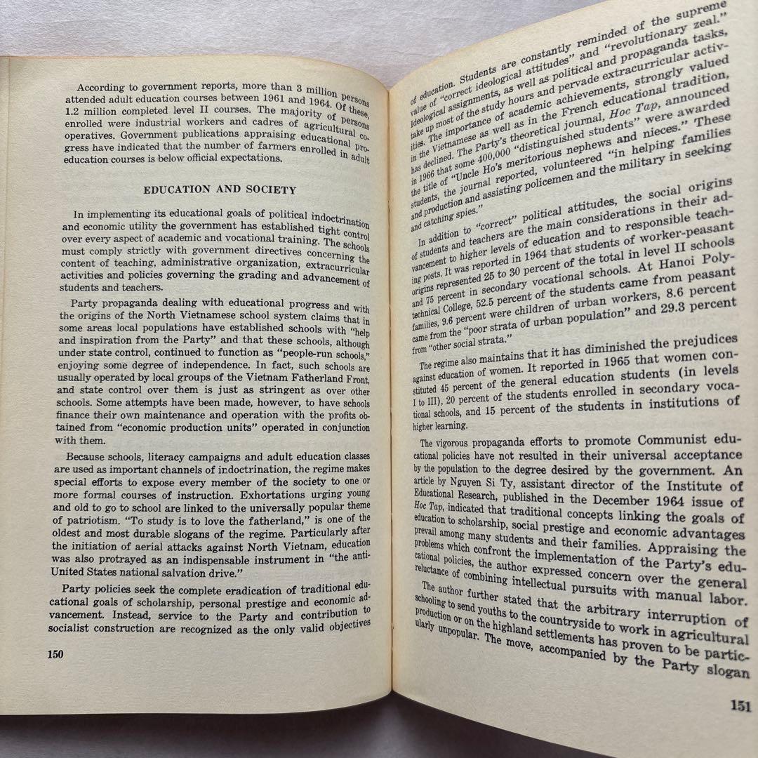 【洋書・戦争】北ベトナム地域ハンドブック 1967年 米国製 経年劣化あり