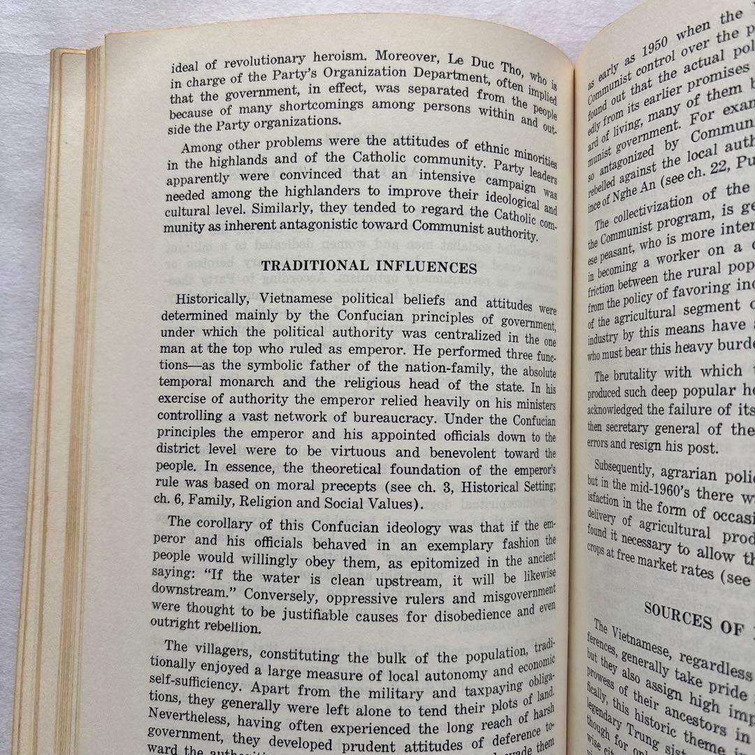 【洋書・戦争】北ベトナム地域ハンドブック 1967年 米国製 経年劣化あり