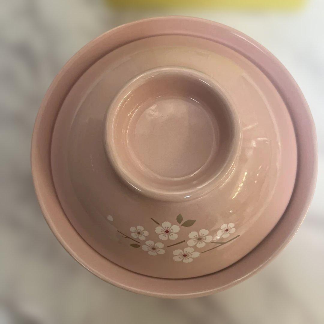 ルクルーゼ海外限定　サクラ　蓋付きどんぶり