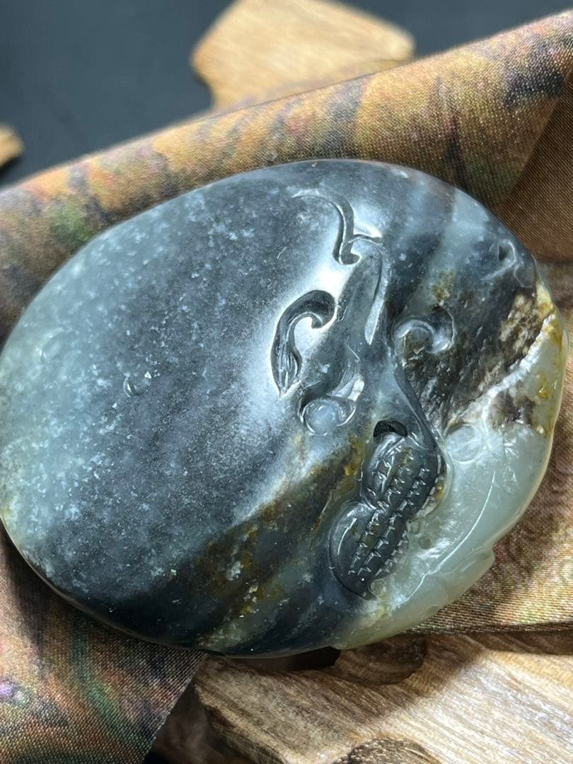 高品質！和田玉★青花籽料の置物、ストラップにも！証明書付き