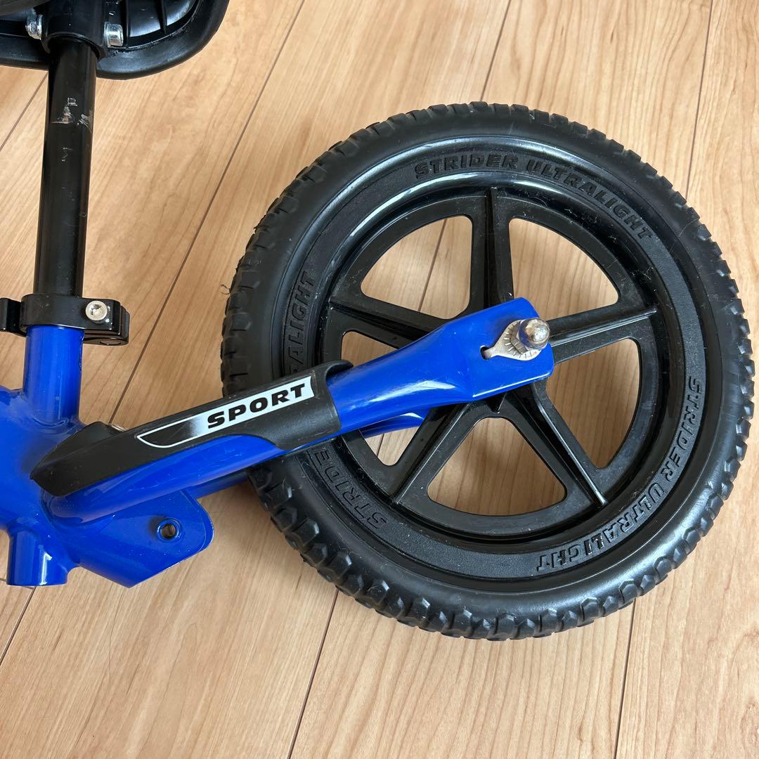 ストライダー スポーツモデル 12インチ 青