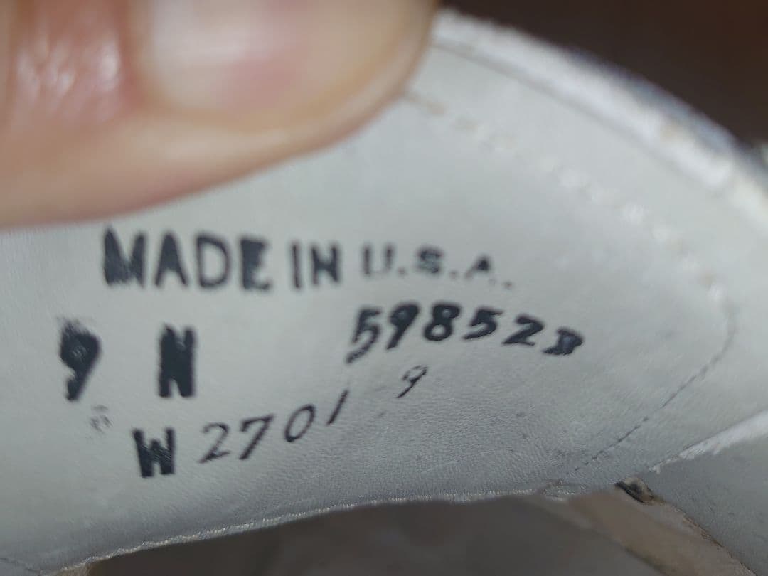 美品 ウォークオーバー（WALK OVER） ホワイトバックス US9