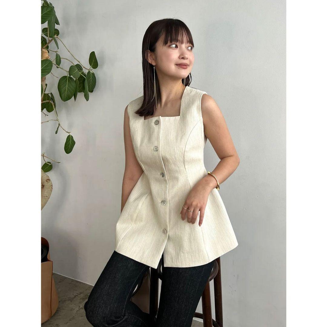 【新品タグ付/廃盤品】アニュアンス バンピーストライプジャガードぺプラムブラウス