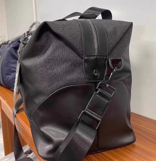 PXG ゴルフ スポーツトート 防水大容量旅行アウトドア対応 男女兼用 新品☘️