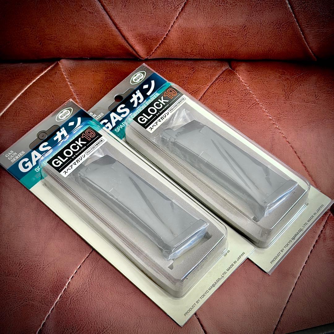 東京マルイ GLOCK19 Gen4 (新品未開封マガジン2個付き)*計3本