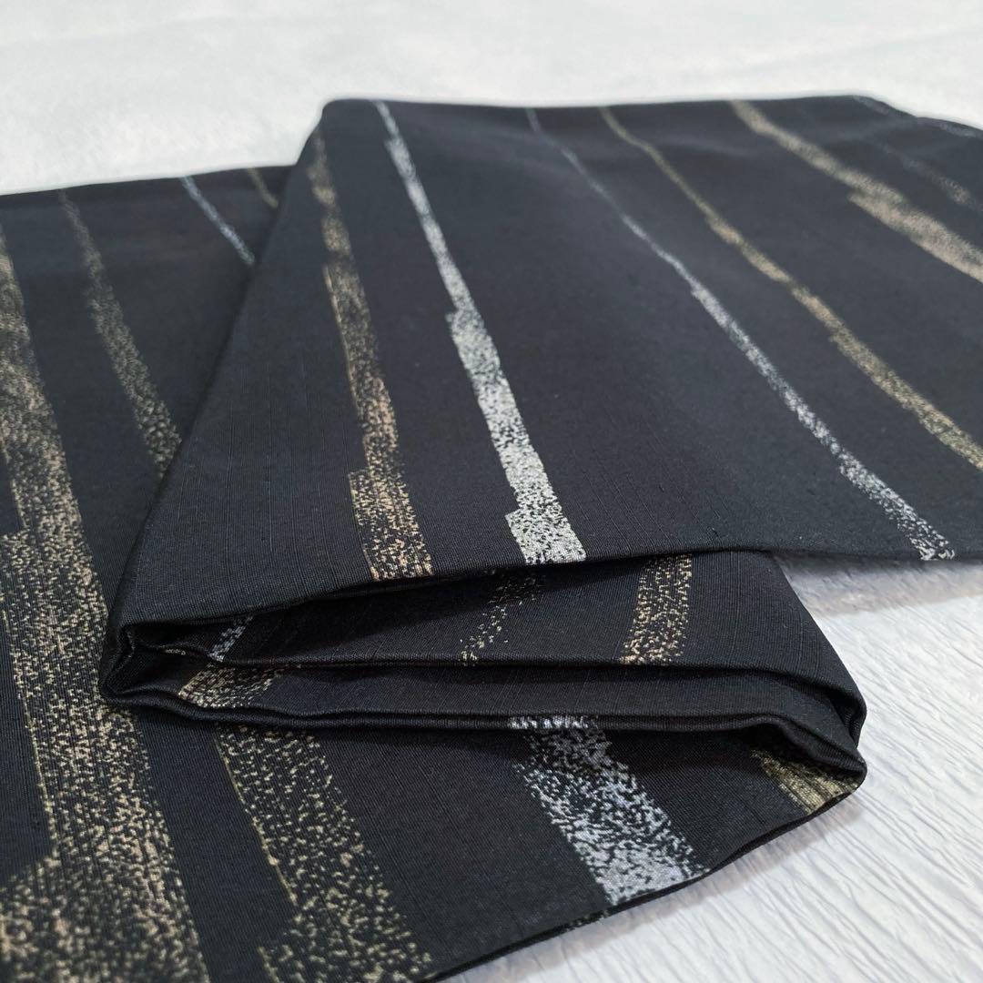 【良品✨】東レシルック　洗える着物　小紋　紬調　織物調　黒色　横段　袷　R7