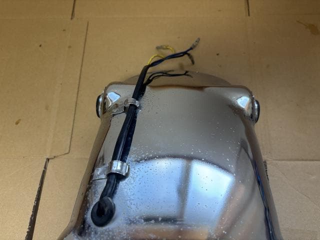 SR400 純正 リアフェンダー WM ルーカステールランプ付き