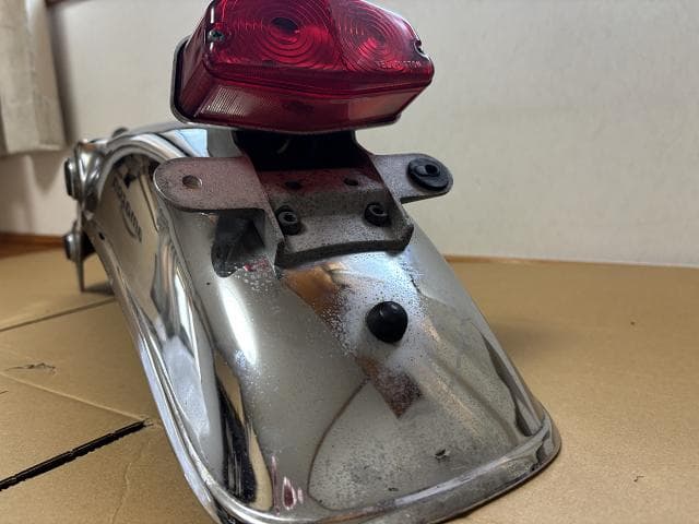 SR400 純正 リアフェンダー WM ルーカステールランプ付き