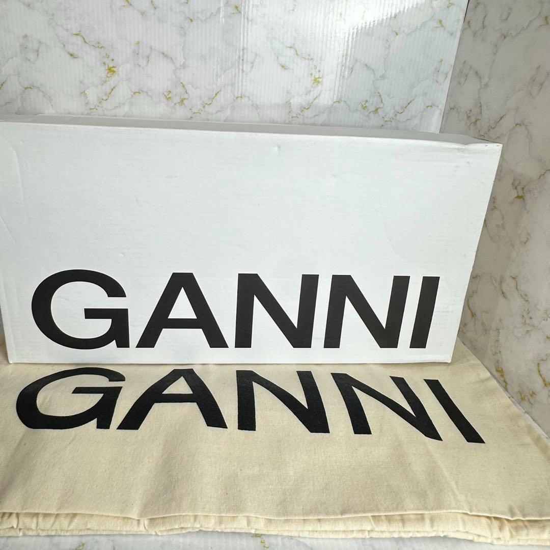 ガニー✨新品未使用 アイレットバレリーナシューズ ブラック サイズ37