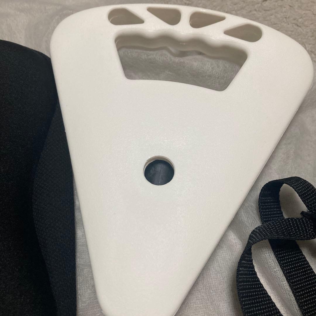 試着のみFLIPSTICK アウトドアチェア 低反発クッション付黒✖️白　英国製