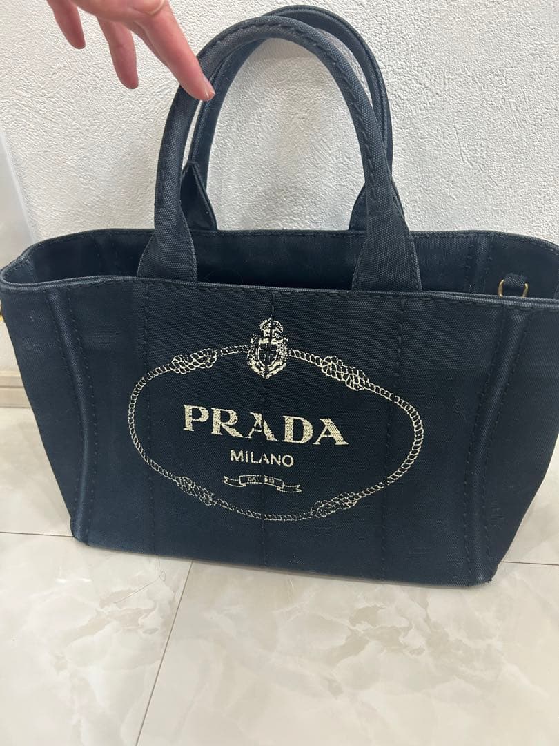 プラダ　PRADA カナパ　ブラックSサイズ