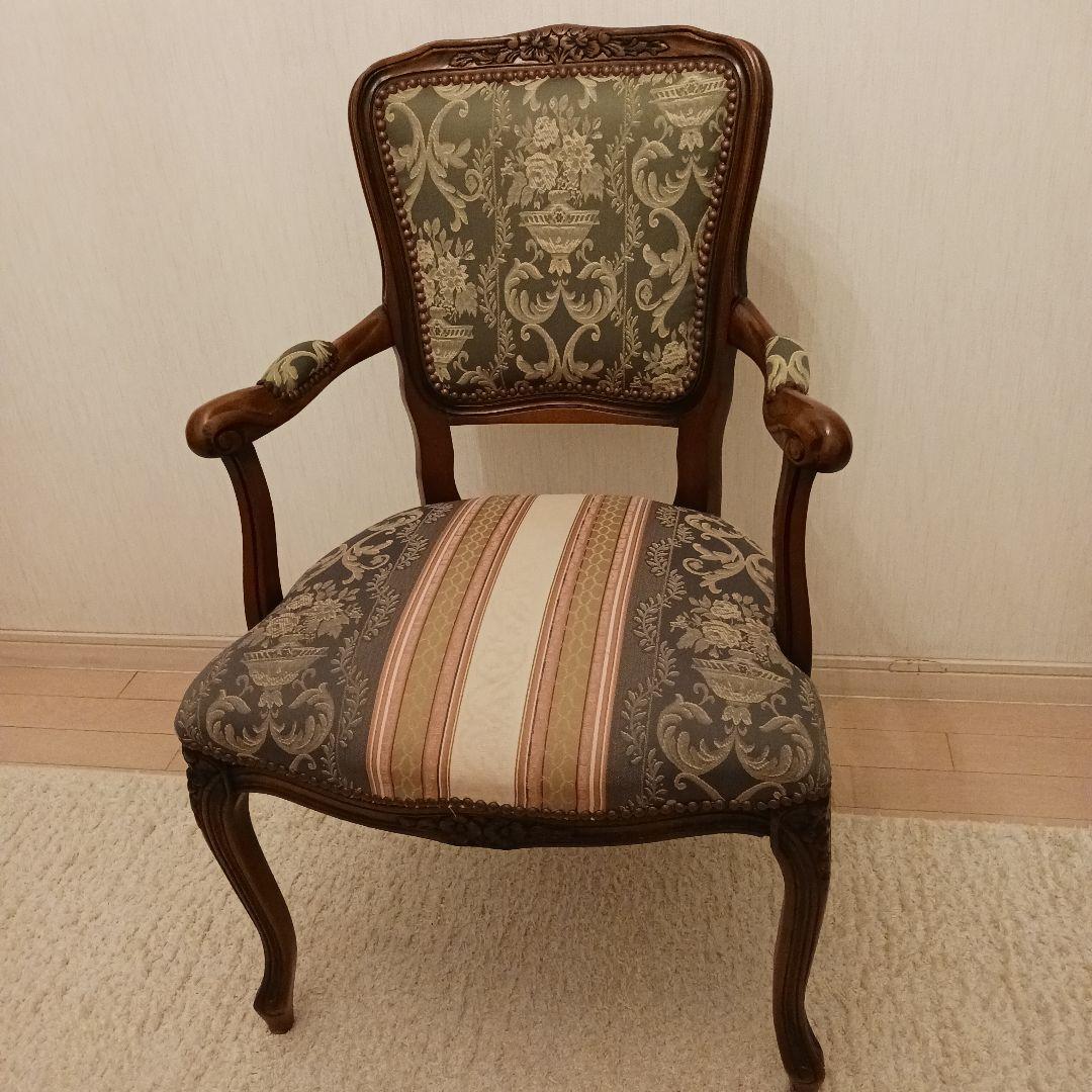 【引き取り限定】葉山家具クラシック木製テーブルと椅子３脚セット