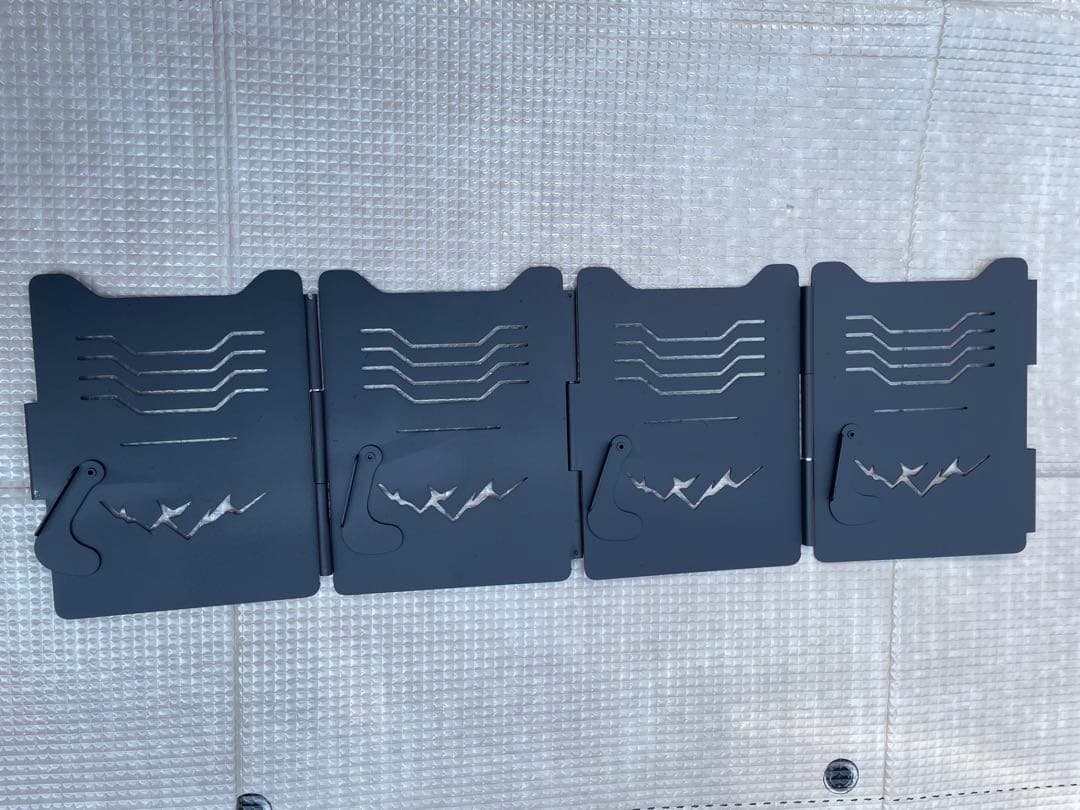 スームルームアーチ型焚き火台　サンゾー工務店ロダン型