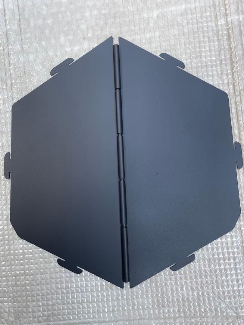 スームルームアーチ型焚き火台　サンゾー工務店ロダン型