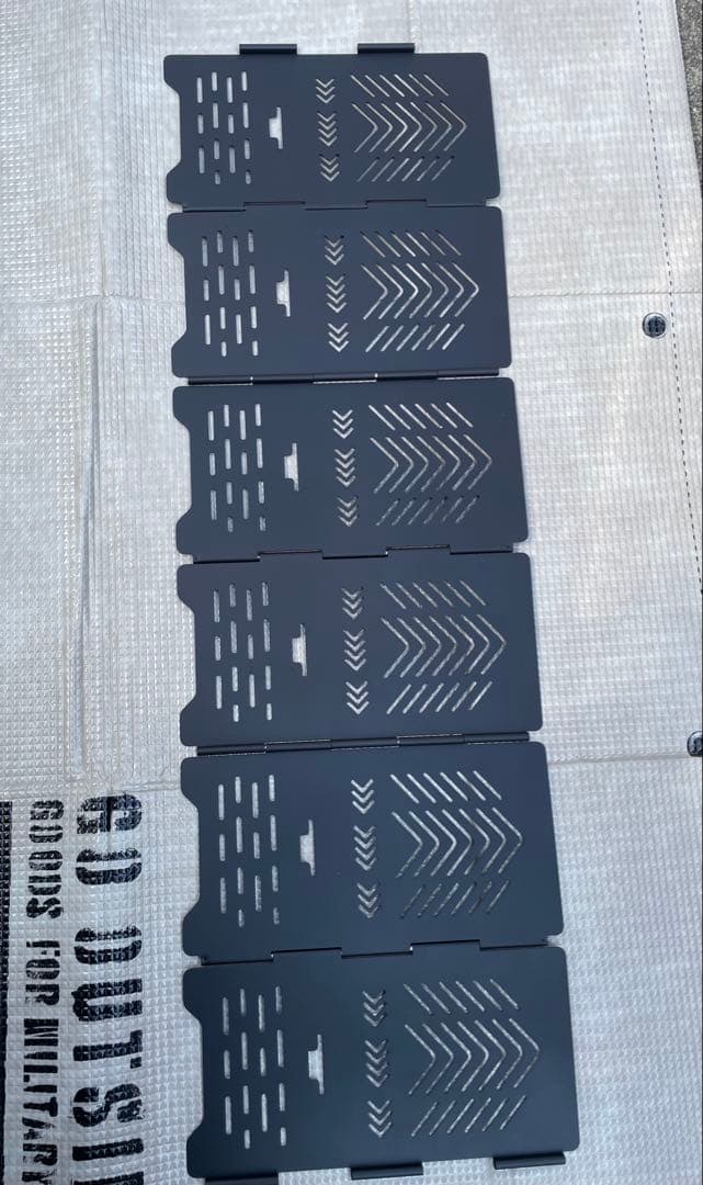 スームルームアーチ型焚き火台　サンゾー工務店ロダン型