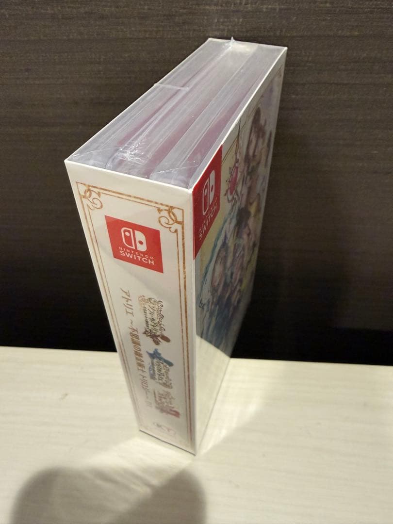 新品未開封 Switch アトリエ　〜不思議の錬金術師　トリロジー〜　DX