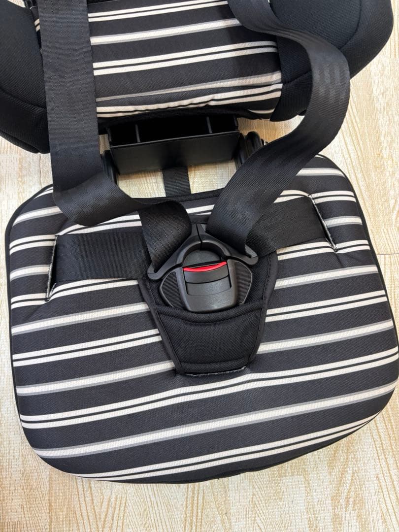 日本育児　トラベルベスト　コンパクトチャイルドシート