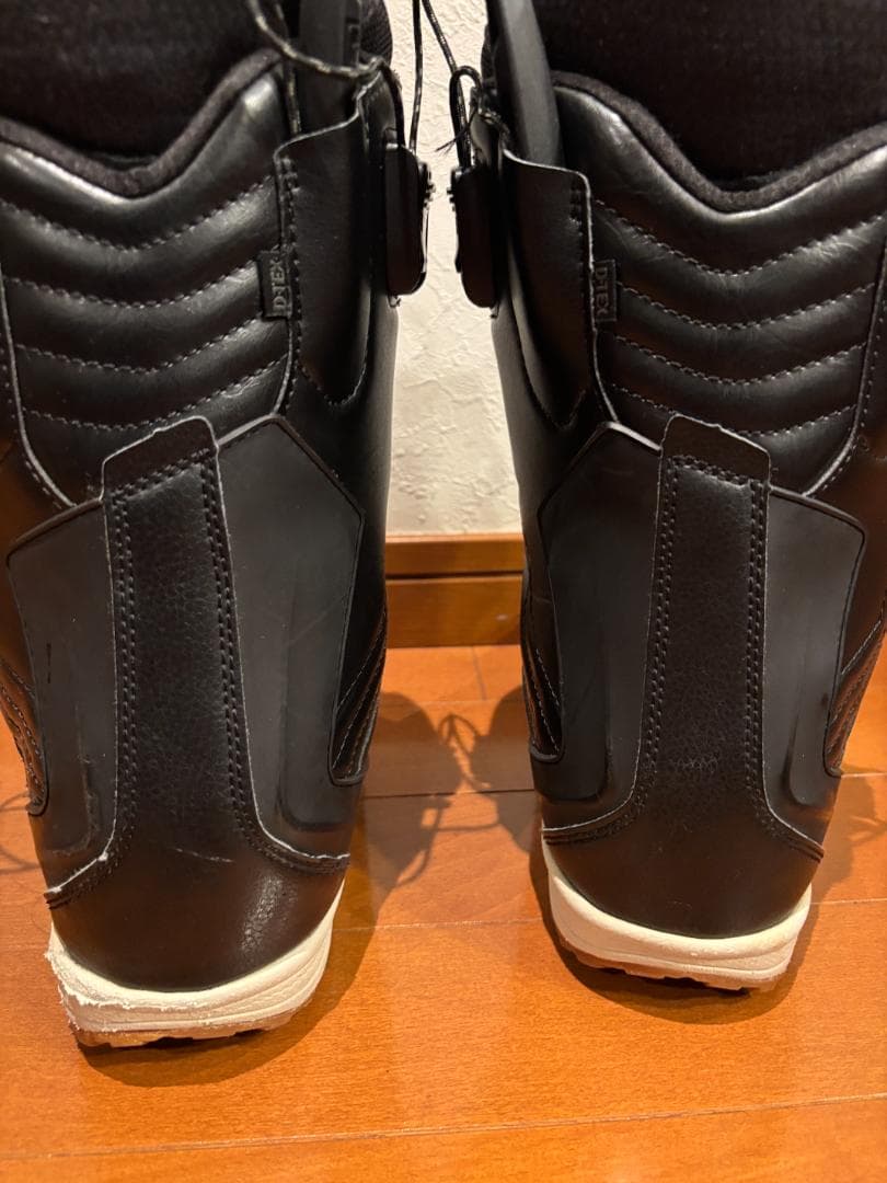 22-23年 DEELUXE EMPIRE 24.5 ディーラックス S4