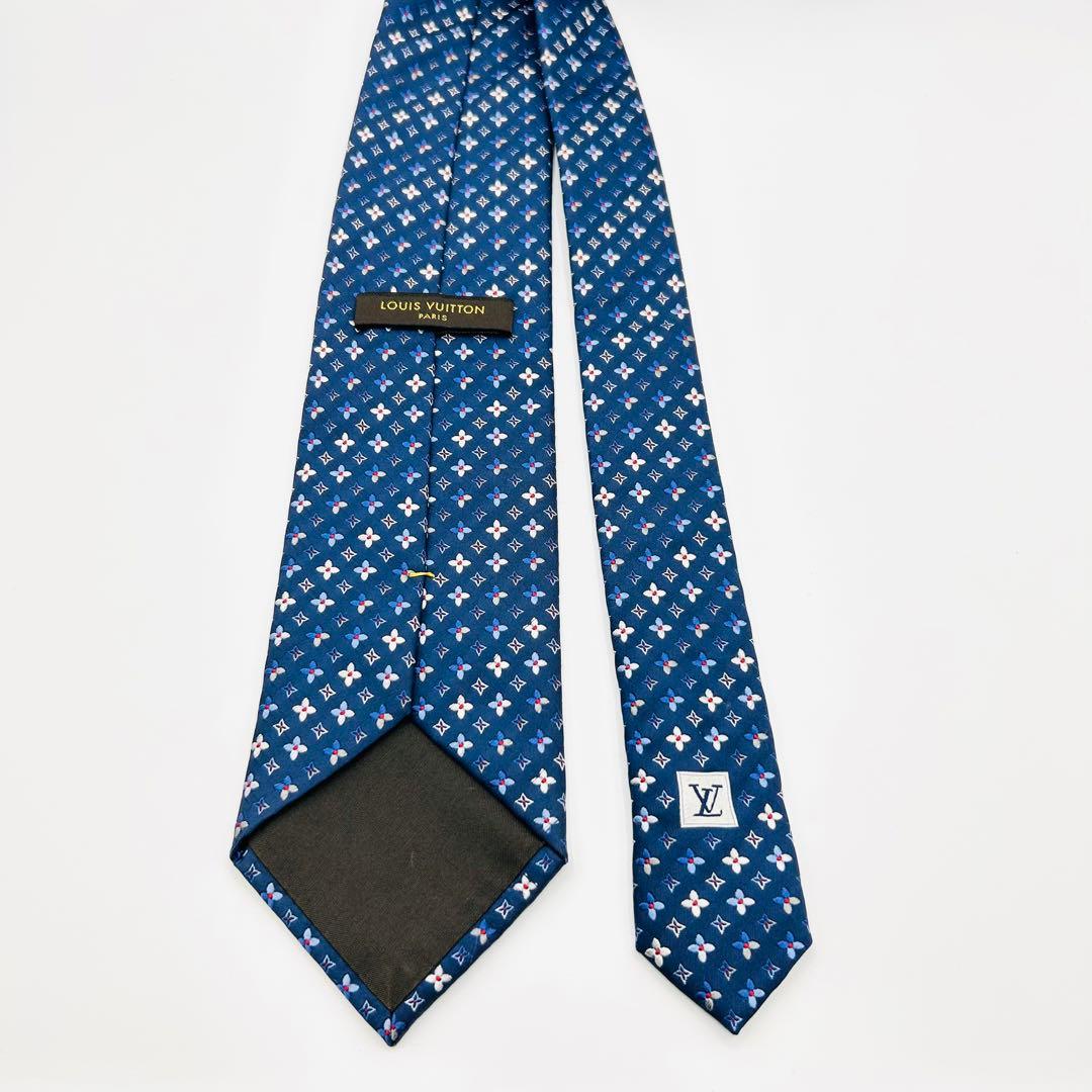H*✨様 ✨美品✨ルイヴィトン　モノグラム　高級シルク　ネイビー　花柄　ネクタイ