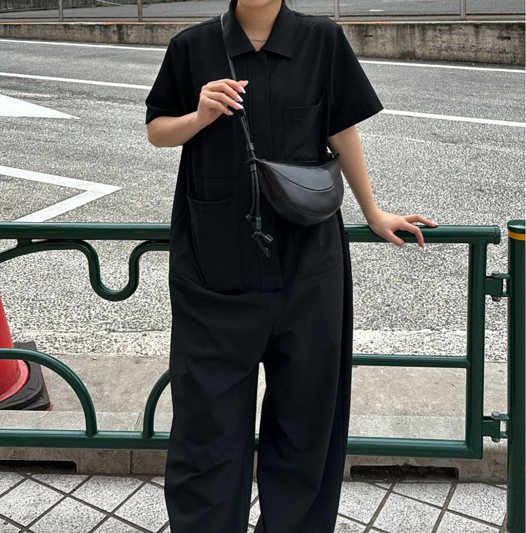 ブラックオーバーサイズサロペット