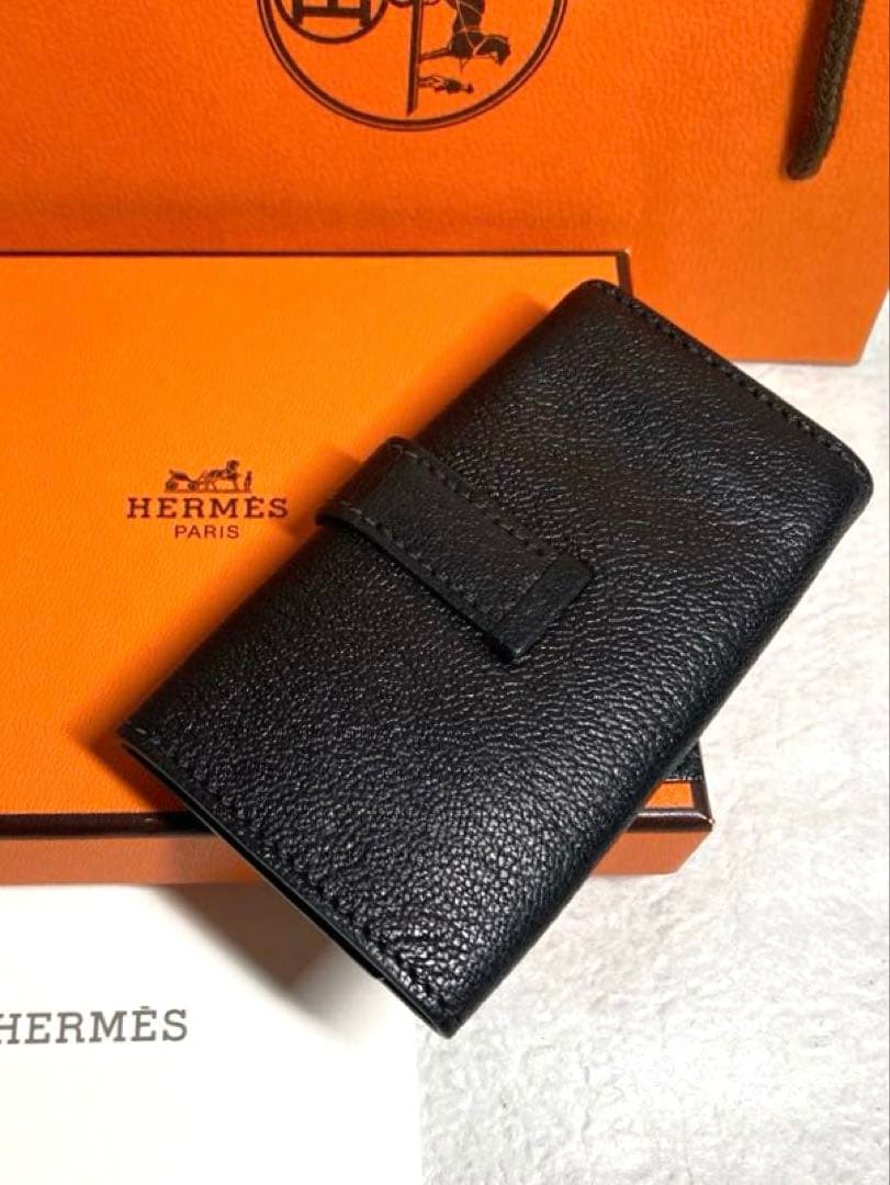 美品　HERMES エルメス　べアン　レザー　4連キーケース　ブラック　箱付き