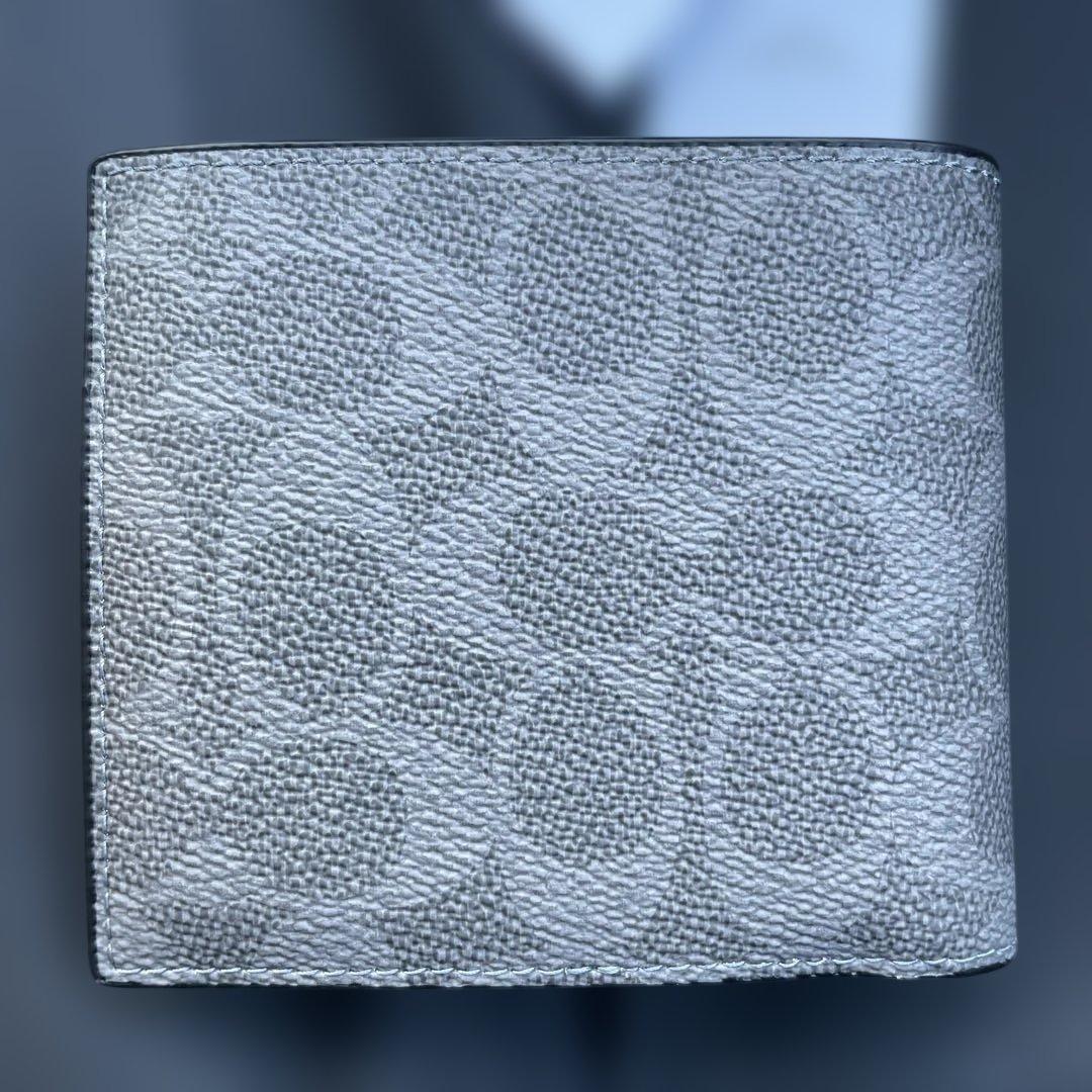 YUYA　　新品未使用　定価49,500円　COACH ライトグレー