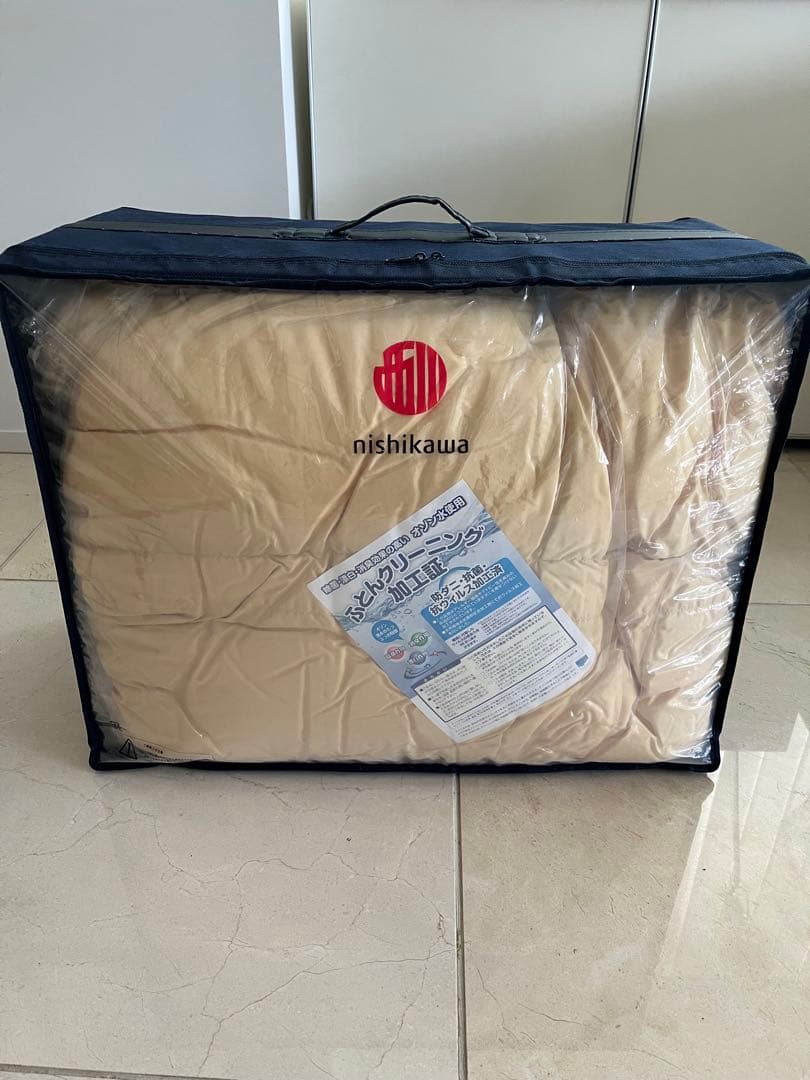 【値下げしました】羽毛布団 ダブル190x210cm（白洋舎クリーニング済）