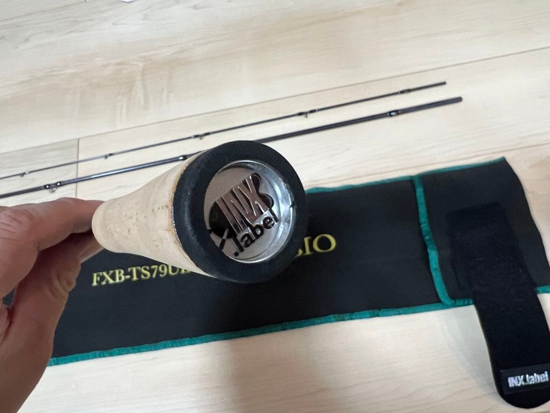 FXB-TS79UL TRES SABIO INX.label× fishman