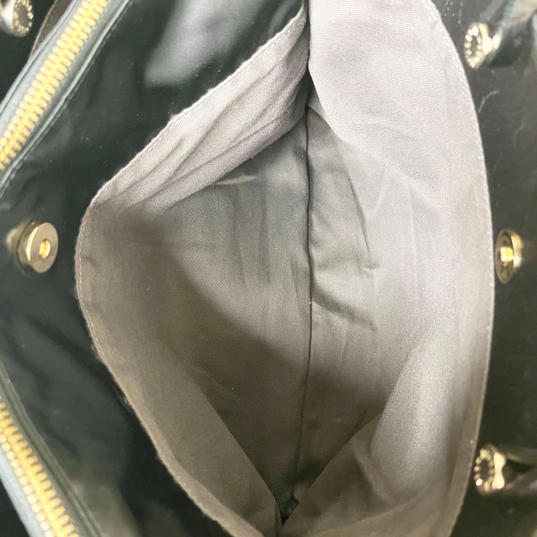 ★完売品★ラシット今期A4入るポケット多数三層構造メタルロゴ2wayバッグ