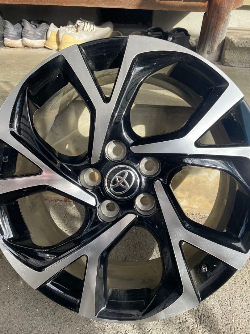 う*ん様 トヨタ 18インチ ホイール ブラック/シルバー