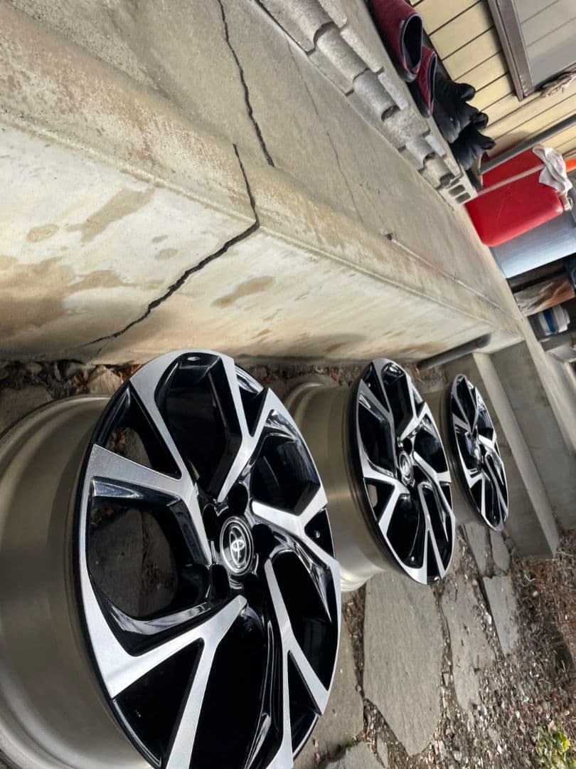 う*ん様 トヨタ 18インチ ホイール ブラック/シルバー