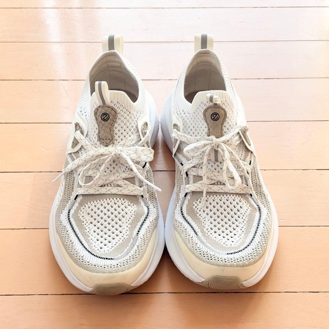 COLE HAAN ゼログランド ニットスニーカー 白 US8 25cm 美品