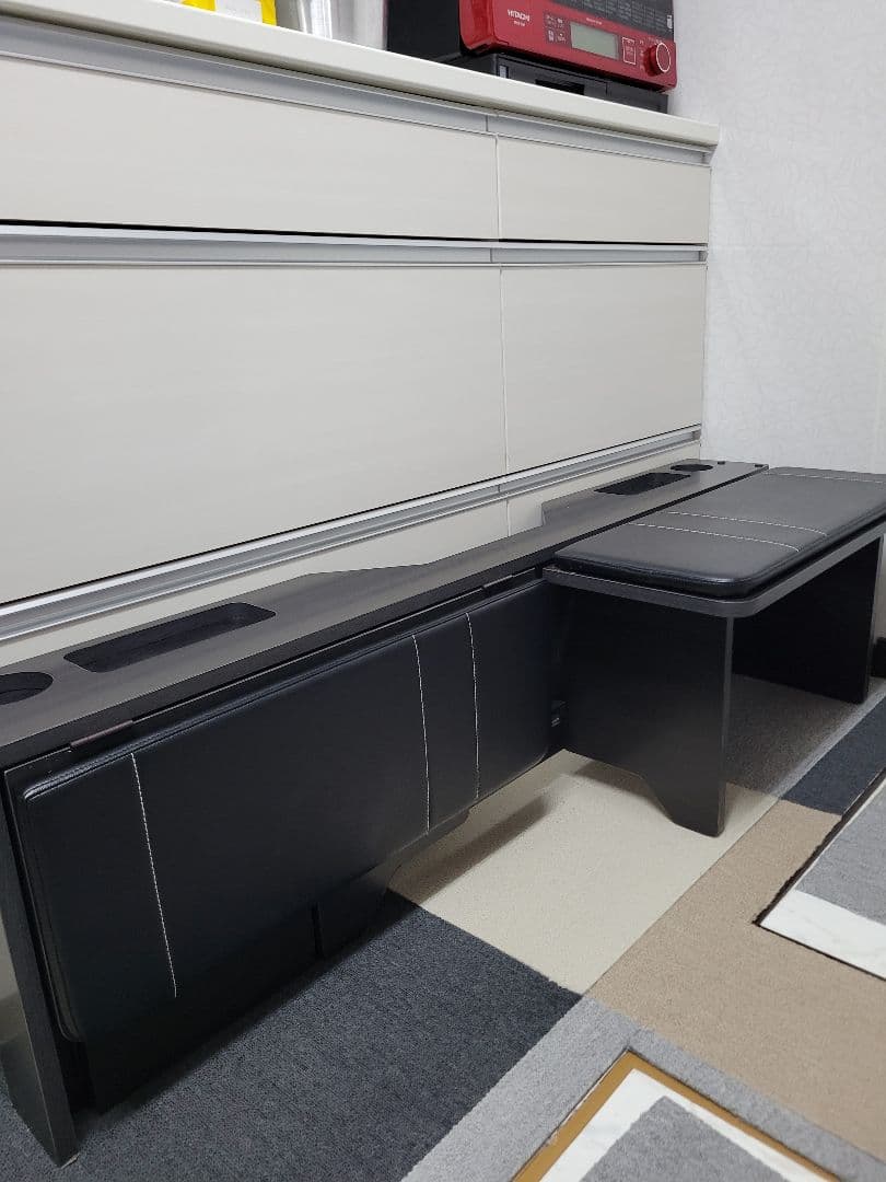 ハイエース200系 ❗セカンドテーブル+シート専用設計