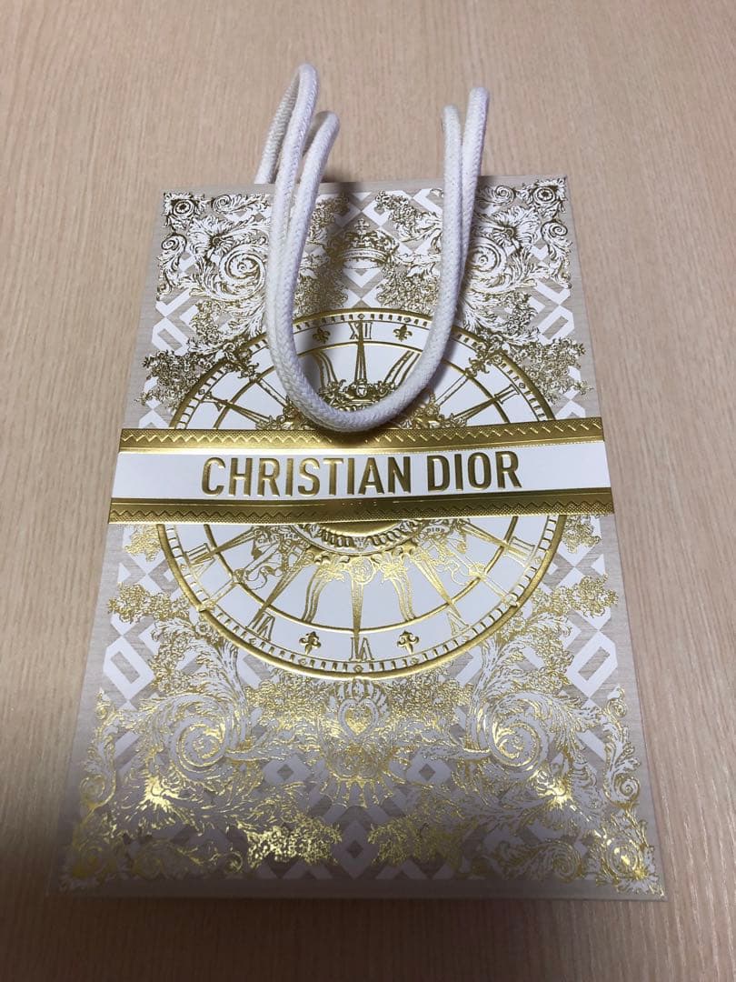 DIOR プレステージ マイクロ セラム ド ローズ ユー (目元用美容液)