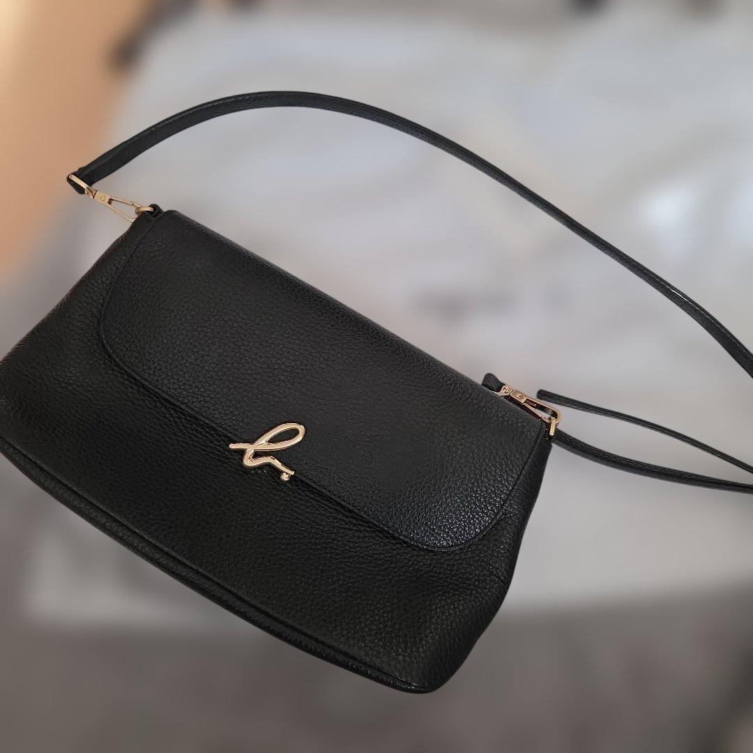 美品　アニエスベー　ショルダーバッグ　レザー　ブラック　ゴールド金具