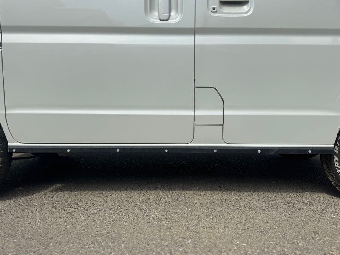 【直接お渡し】DA17W エヴリィ エブリィ　シルガード 4穴仕様　塗装有り