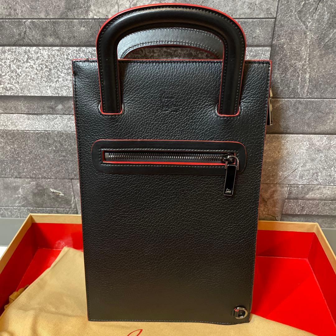 新品Christian Louboutinルブタン　バッグ　クラッチ