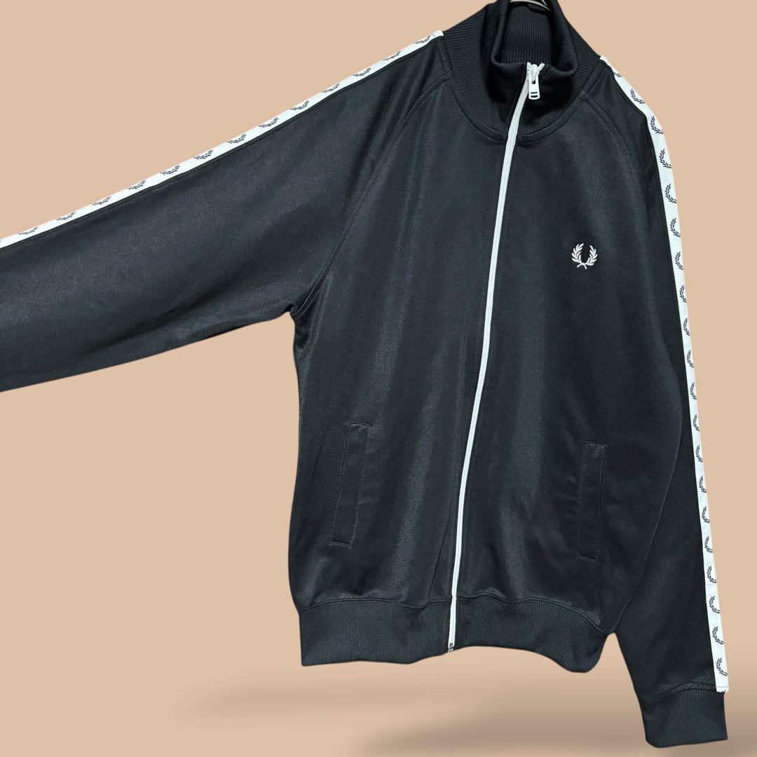 フレッドペリートラックジャケットジャージブラック黒刺繍ロゴジップアップS