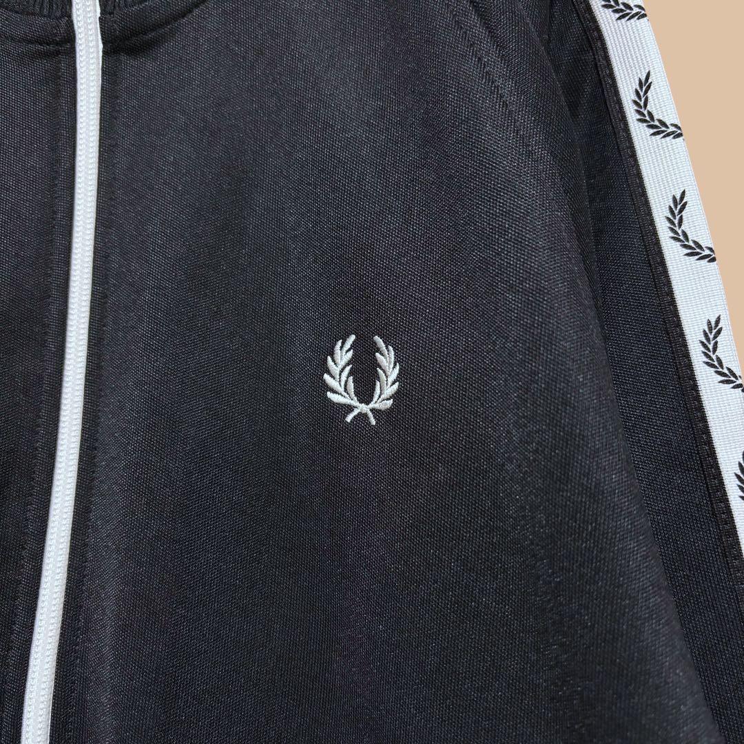 フレッドペリートラックジャケットジャージブラック黒刺繍ロゴジップアップS