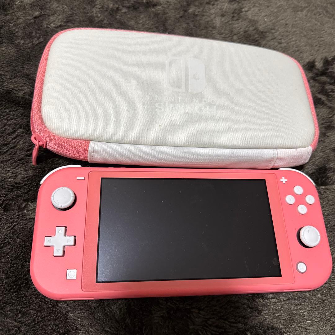 Nintendo Switch Lite ピンク 本体とケース付き　ソフト付き
