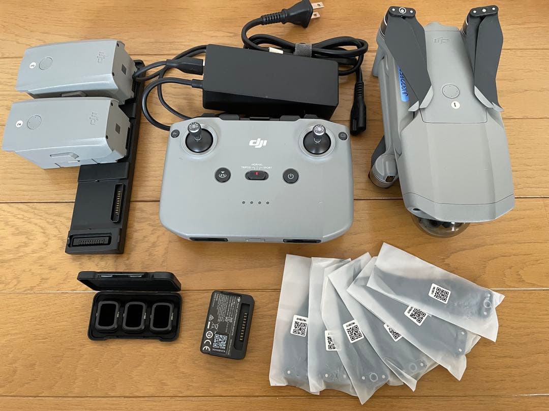 ホビーラジコン DJI Mavic Air 2 Fly More Combo