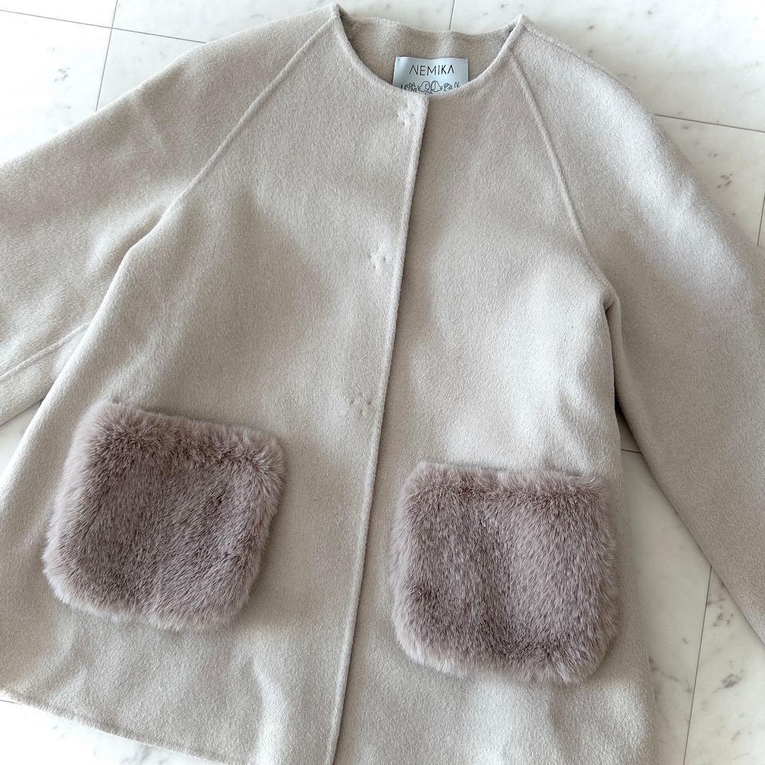 美品 レリアン系列 ネミカ ウール ノーカラーコート ショート丈 ふわふわ