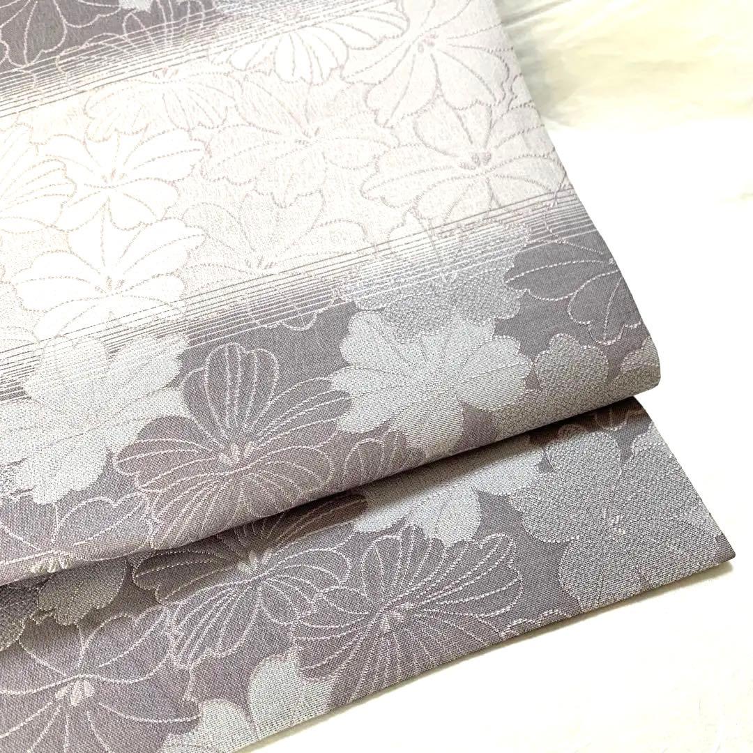 正絹　名古屋帯　横段　優しくて淡いピンク　グレー濃淡　お花柄